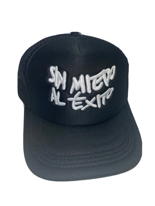 Sin Miedo Al Exito 3D Custom Embroidered Black Trucker Hat